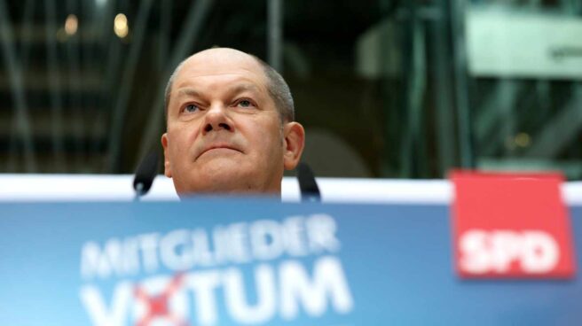 Olaf Scholz-SPD-gran coalición Olaf Scholz anuncia los resultados de la consulta a la militancia del SPD sobre la gran coalición en Alemania.