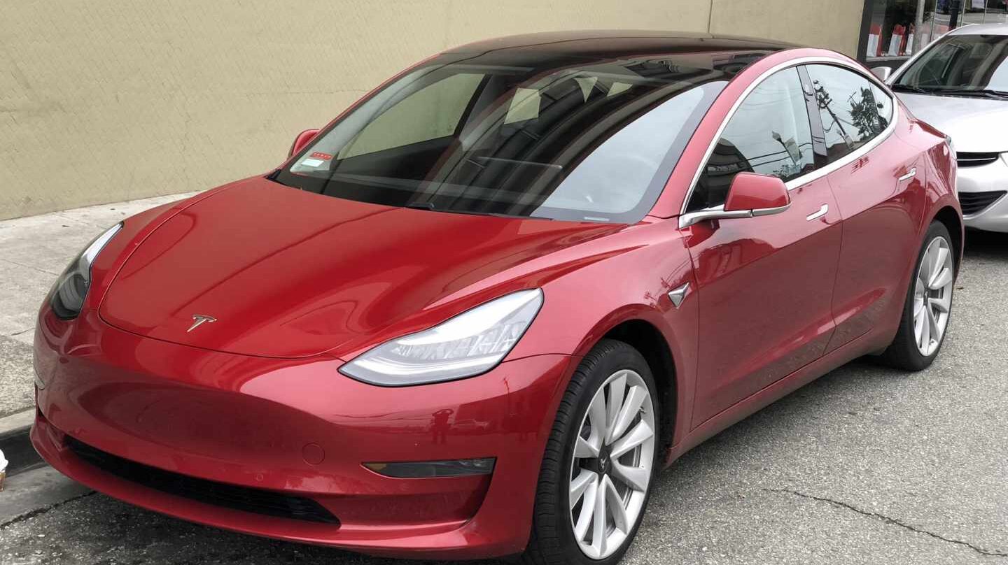 Moody's ve en riesgo la capacidad de pago de Tesla sin una gran ampliación de capital.