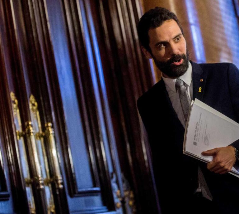 El Gobierno actuará contra Torrent si no desconvoca el pleno