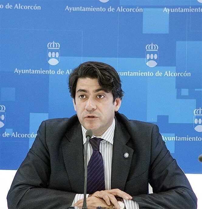 El alcalde de Alcorcón niega el 'mobbing' a la concejala del PP