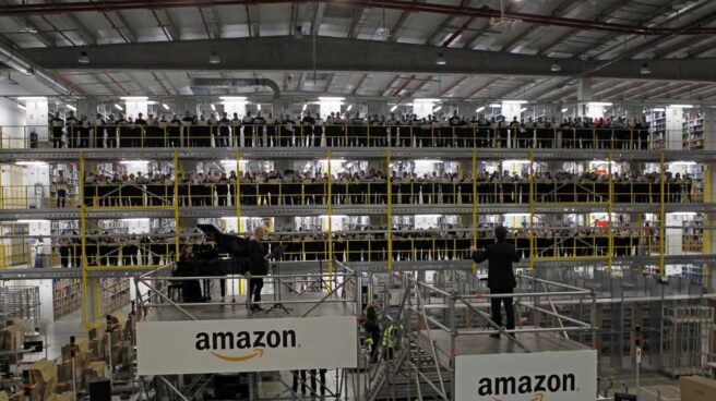 Empleo pone trabas a las pulseras de control para trabajadores de Amazon