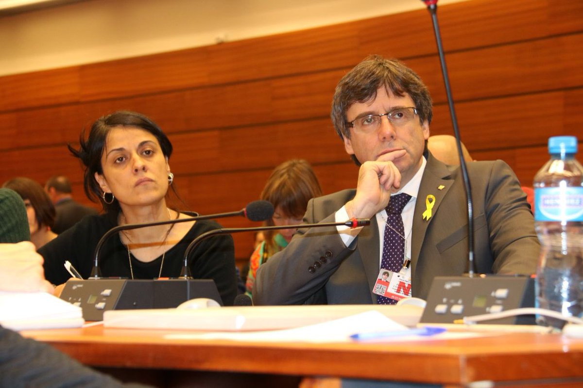 Anna Gabriel y Carles Puigdemont en Ginebra.