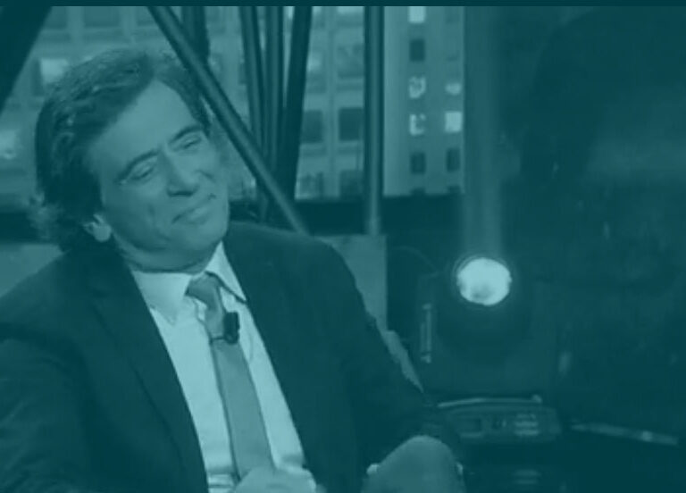 Arcadi Espada, la Pitufina y la huelga del 8 de marzo
