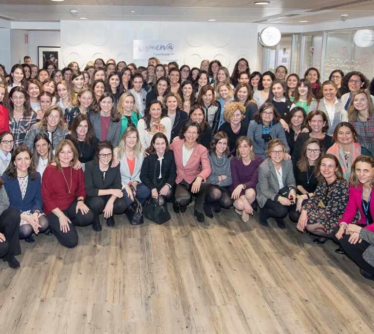 La banca niega la brecha salarial