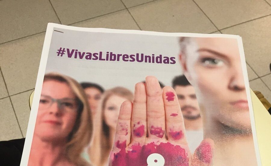 Cartel de la huelga feminista.