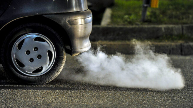 Las ventas de coches diésel se hunden y su cuota cae a niveles de los años noventa