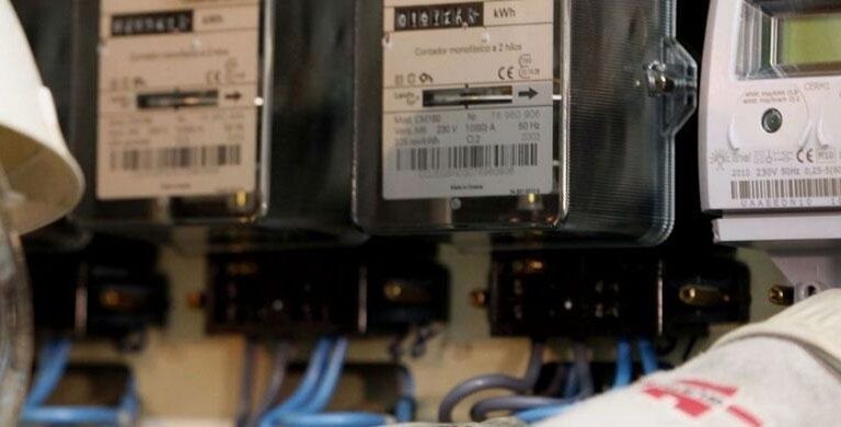 Fractura de las grandes eléctricas por la obligación de cambiar de nombre sus filiales