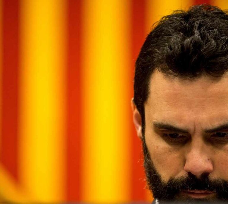 Moncloa lleva al TC las resoluciones del Parlament y advierte a Torrent y la Mesa