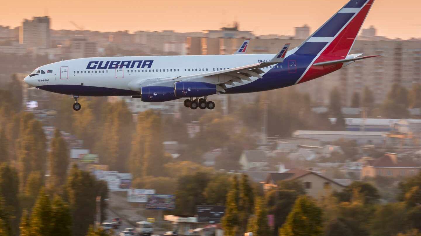 Un avión de la aerolínea Cubana de Aviación.