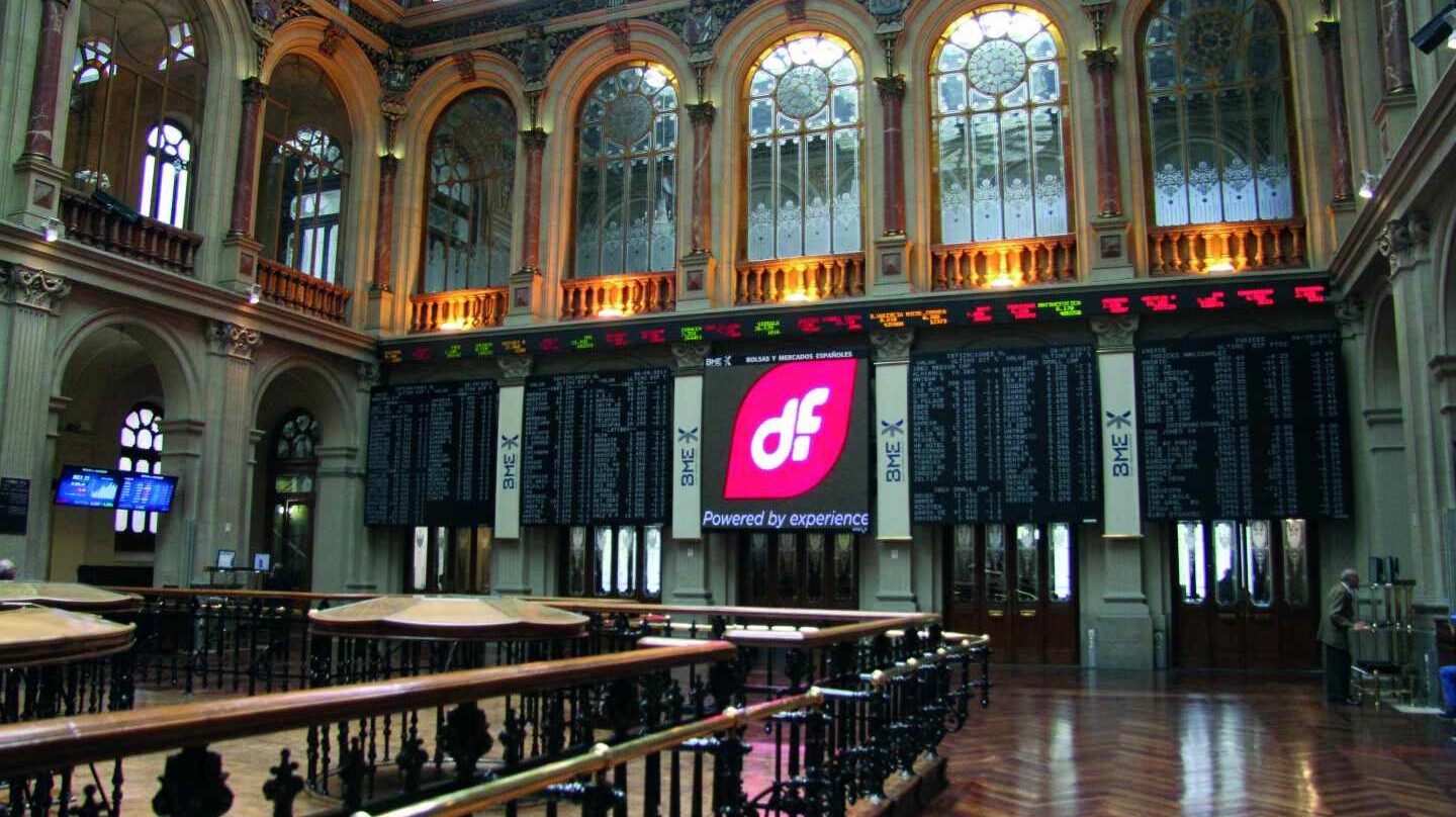 Duro Felguera se hunde un 30% en bolsa mientras el mercado cuestiona el éxito de su estrategia.