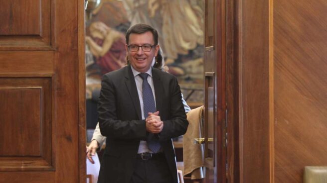 escolano S&P sigue los pasos de Fitch y eleva a notable el rating de España.
