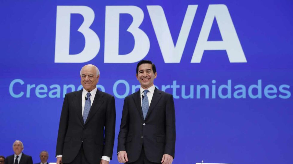 Francisco González, presidente de BBVA, y Carlos Torres Vila, consejero delegado, en la Junta General de Accionistas celebrada en Bilbao.