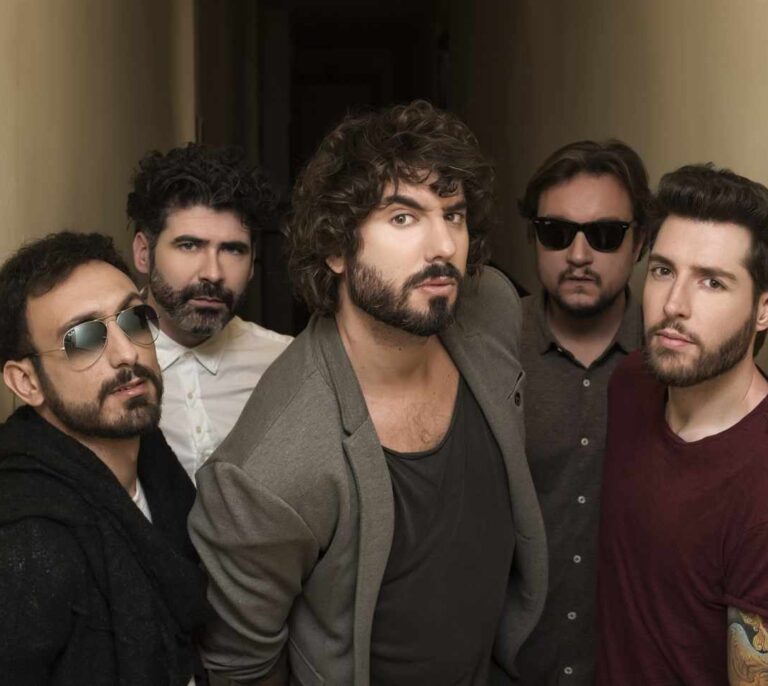 IZAL: "Si épico significa sonar enorme, en nuestro caso eso lo buscado "