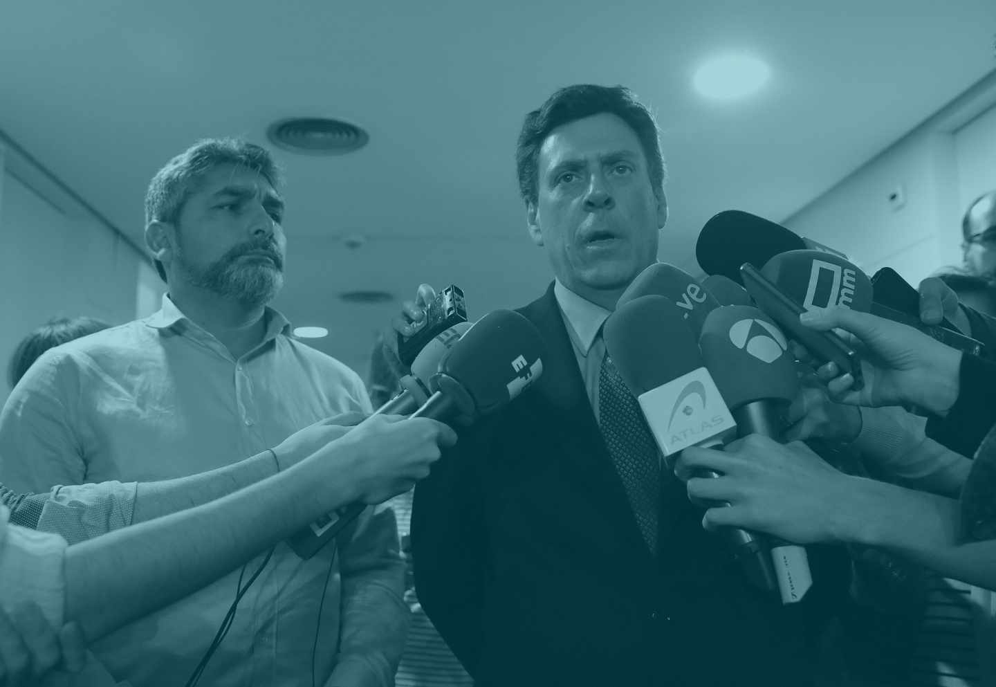 Juan Carlos Quer y Juan José Cortés atienden a los medios.