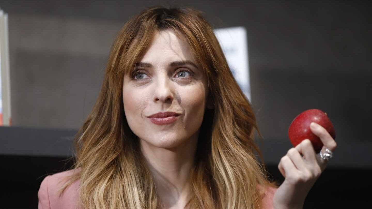 Letizia Dolera en la presentación de su libro 'Morder la Manzana'.