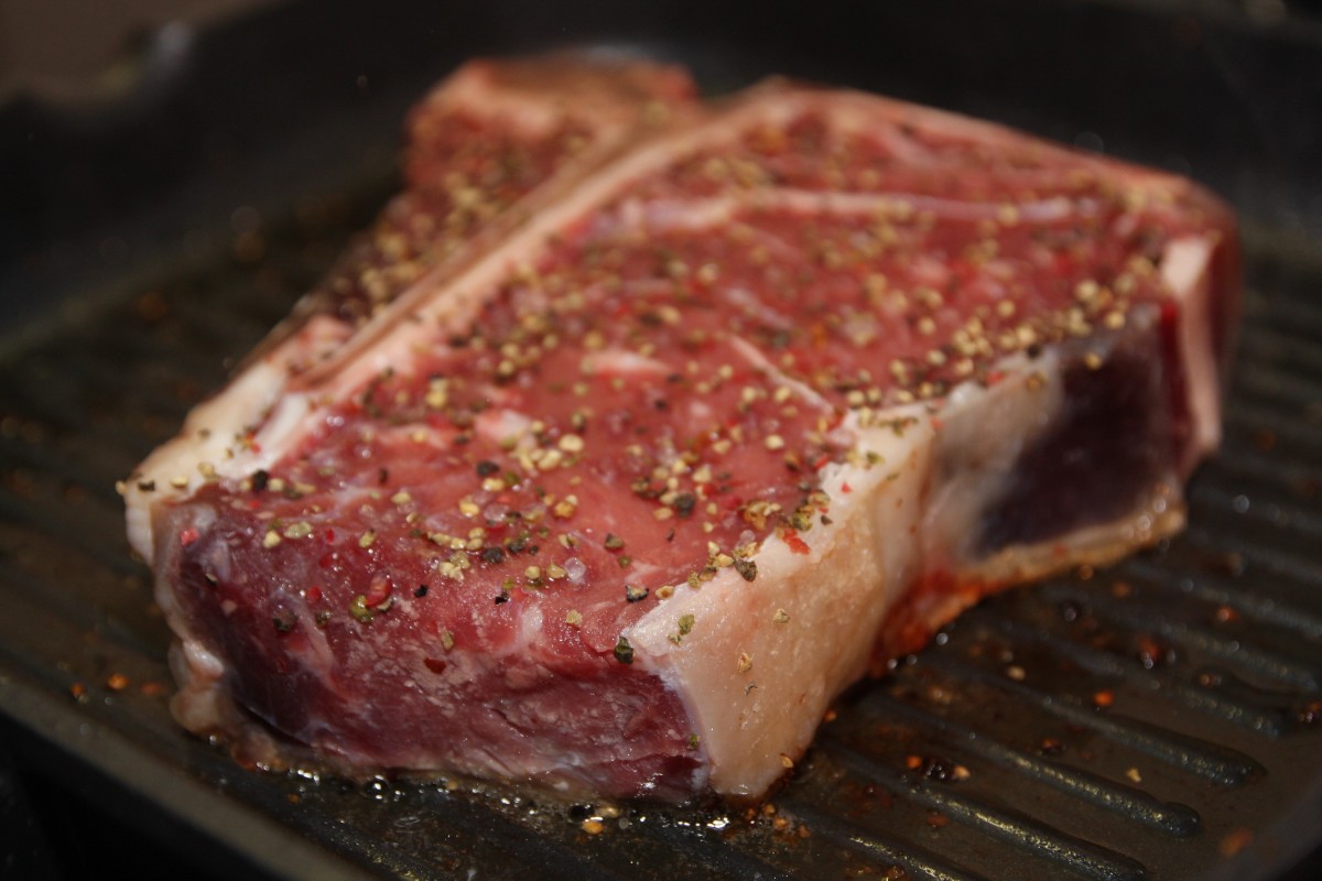 Los médicos salen en defensa de la carne roja y recomiendan hasta cuatro raciones a la semana.