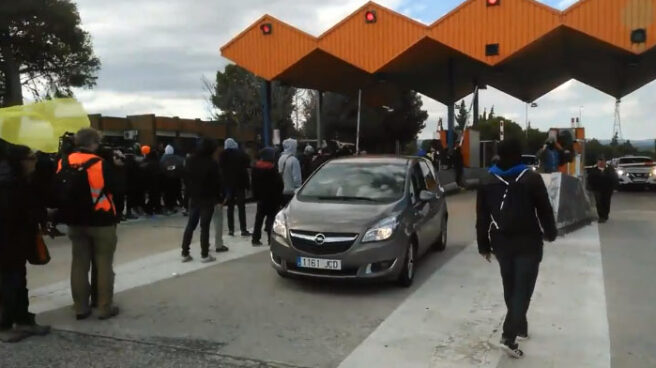 Un momento de la acción de los CDR. Un momento de la acción de los CDR.