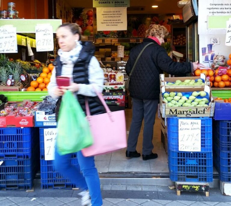 Los pequeños fruteros se rebelan contra Mercamadrid