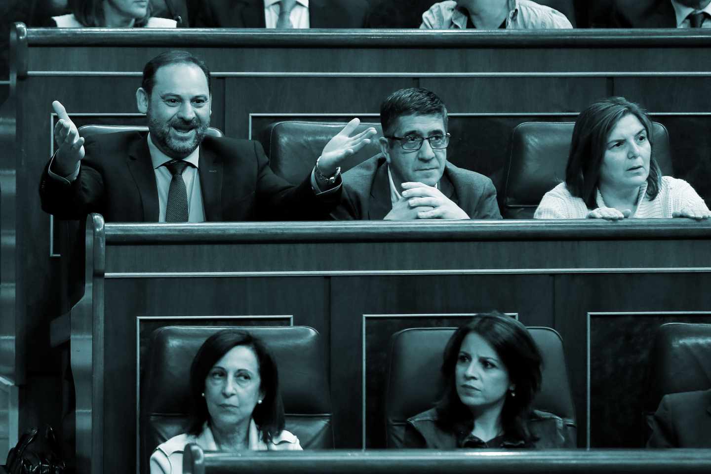 José Luis Ábalos, Patxi López, Margarita Robles y Adriana Lastra durante el debate sobre la prisión permanente revisable este jueves en el Congreso.