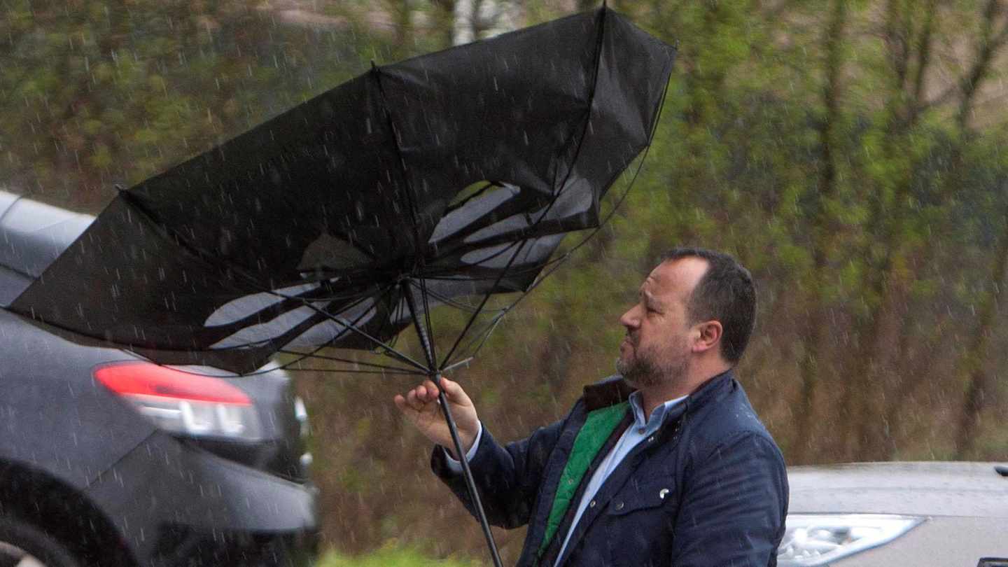 La Semana Santa empieza con Hugo que dejará viento, oleaje y lluvia el fin de semana