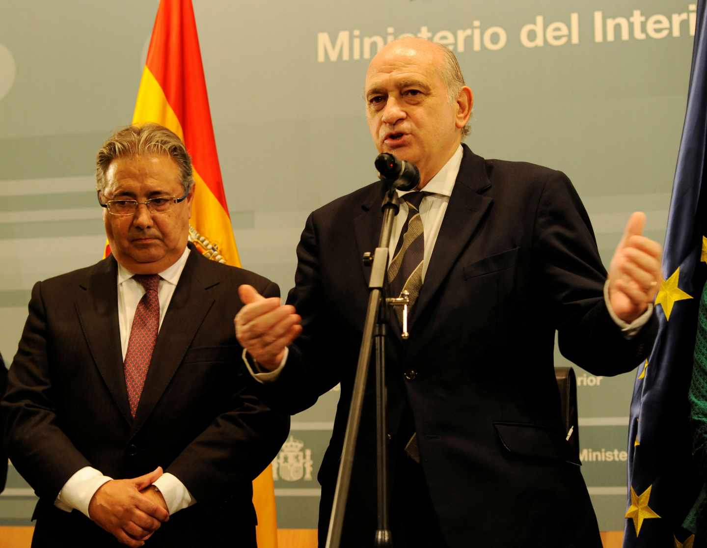 Juan Ignacio Zoido y Jorge Fernández Díaz, cuando se produjo el relevo al frente de Interior en noviembre de 2016.