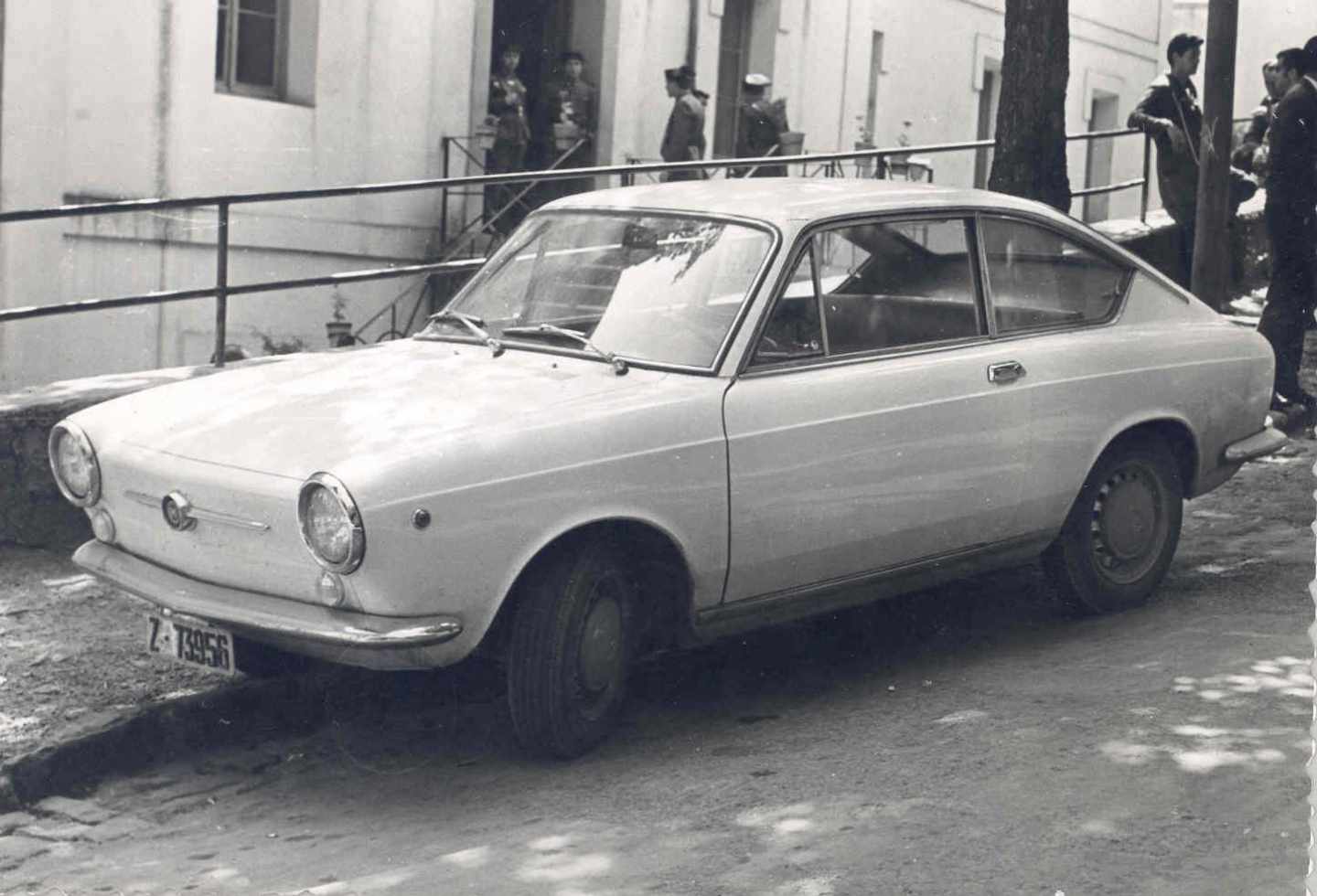 Seat Coupe 850 robado en el que viajaban Txabi Etxebarrieta e Iñaki Sarasketa el 7 de junio de 1968, el día que asesinaron a José Antonio Pardines, la primera víctima de ETA