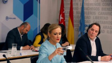 El PSOE "avisa" a Cifuentes: si no da explicaciones habrá moción de censura
