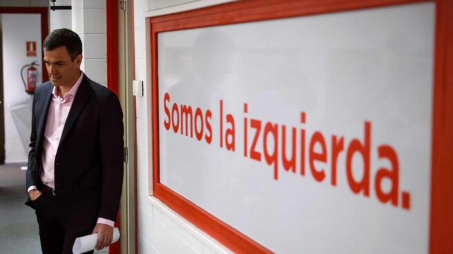 Sánchez recupera la moción de censura a Rajoy al calor del caso Cifuentes: "No la descarto"