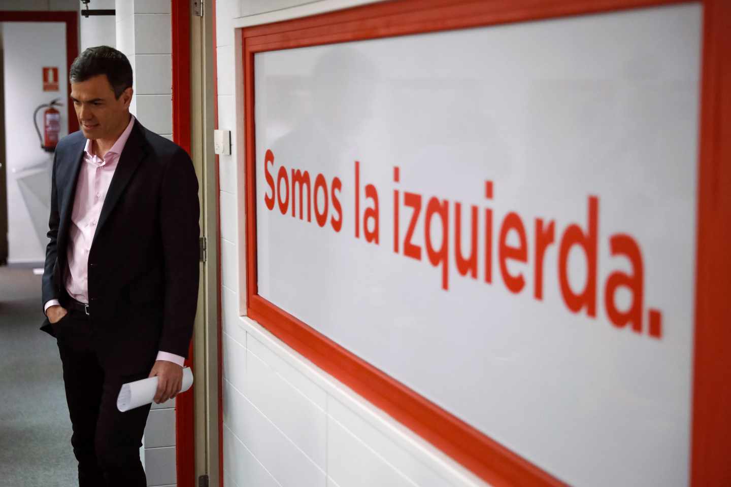 Rivera destaca su éxito a pesar de la "cocina del Gobierno" y el PSOE habla de triple empate