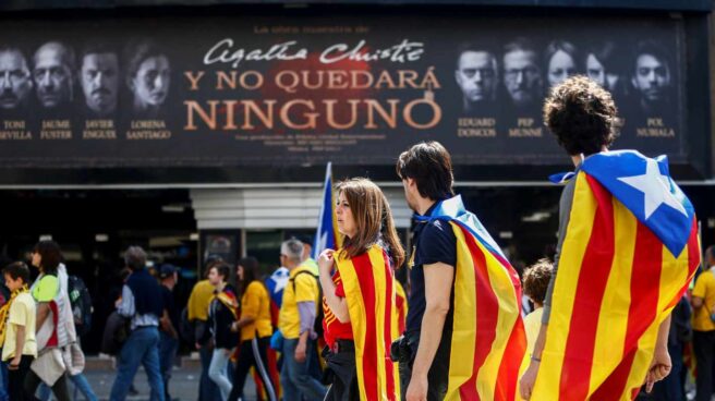 cataluña_independencia S&P ve en riesgo la capacidad de pago de Cataluña por la tensión política.