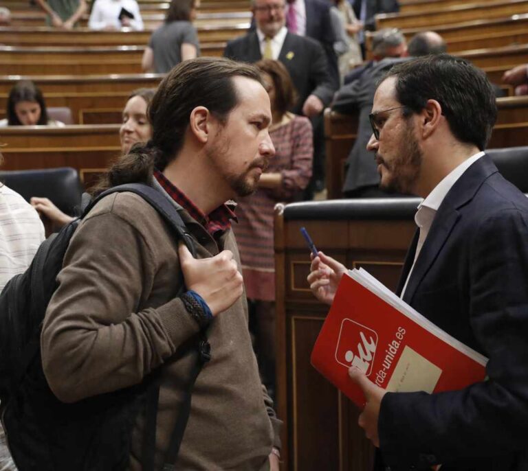 El apoyo a la confluencia con Podemos retrocede entre las bases de Izquierda Unida