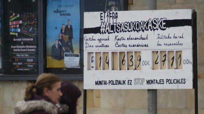 Alsasua 6 Carteles en Alsasua en apoyo a los ocho acusados de agredir a dos guardias civiles y sus parejas.