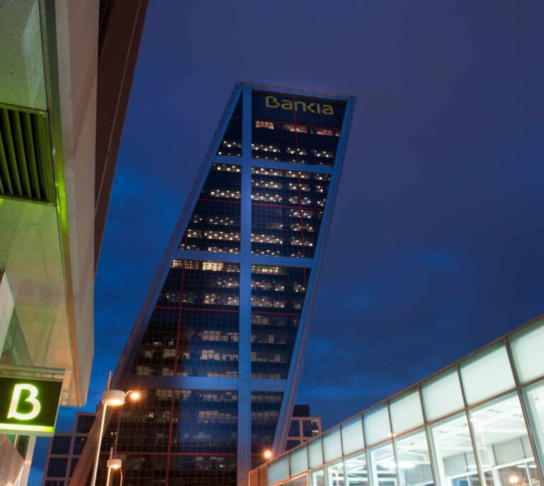 El fondo buitre GoldenTree llega a España: compra 300 millones de activos tóxicos a Bankia