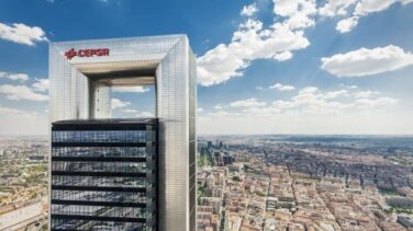 El dueño de Cepsa ficha a Rothschild para sacar a Bolsa la petrolera el último trimestre