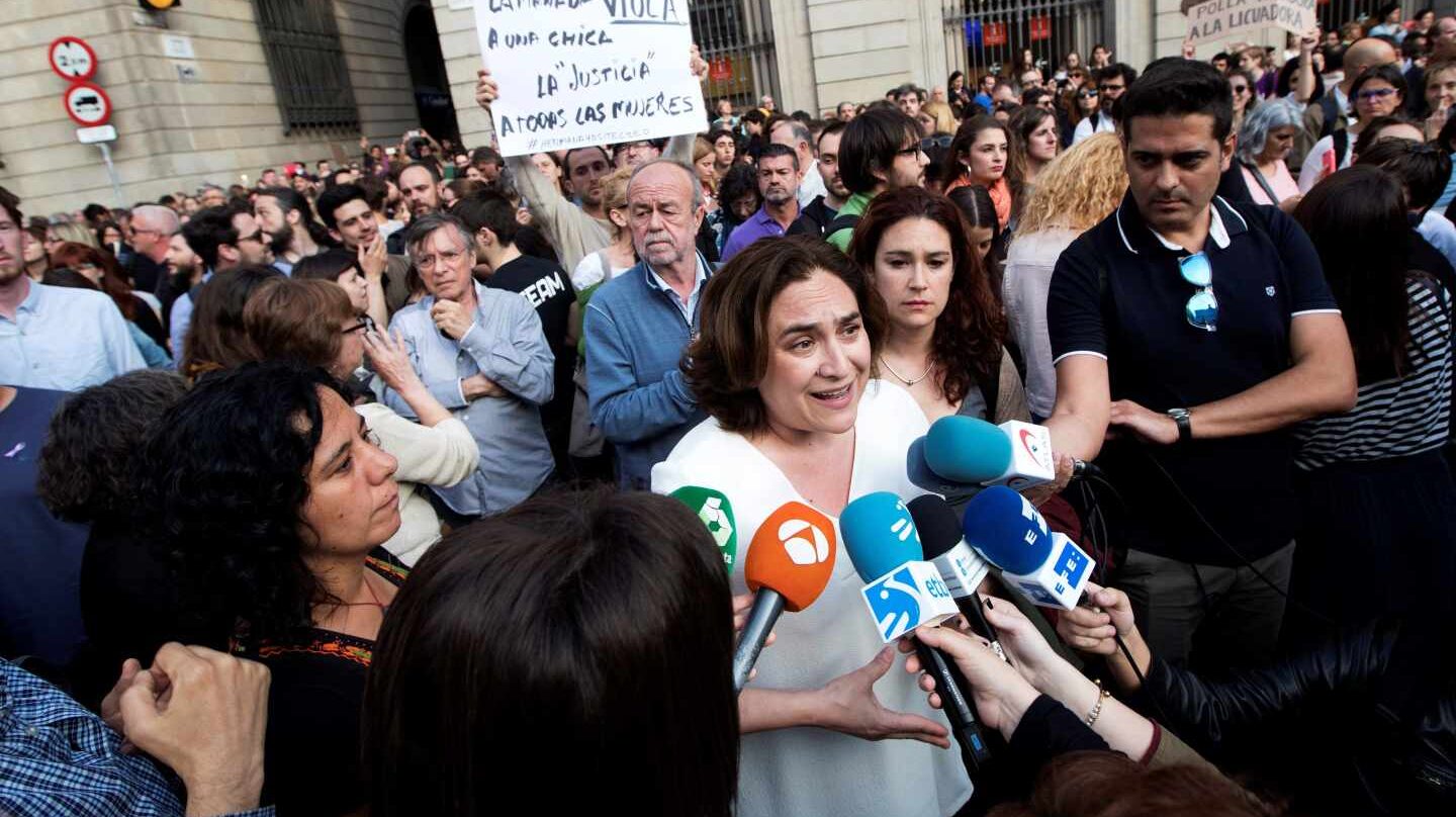 Ada Colau, en la protesta en Barcelona contra la Manada.