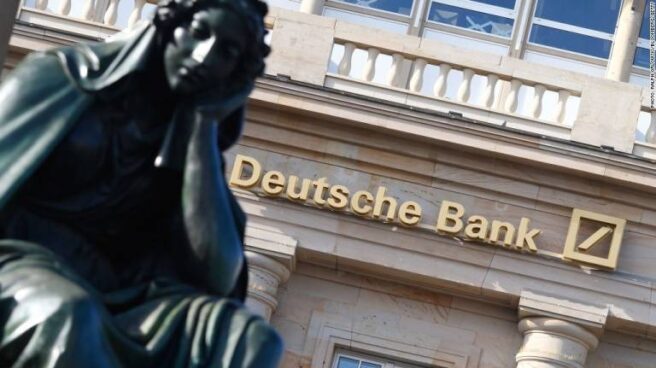 Deutsche echa un pulso a Credit Suisse con ofertas 'doradas' para robarle más banqueros