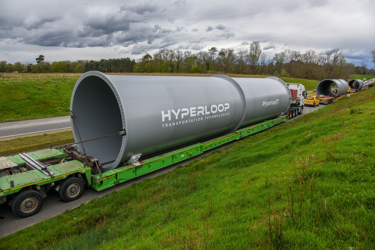 Hyperloop acuerda con Emiratos Árabes el desarrollo del primer sistema comercial