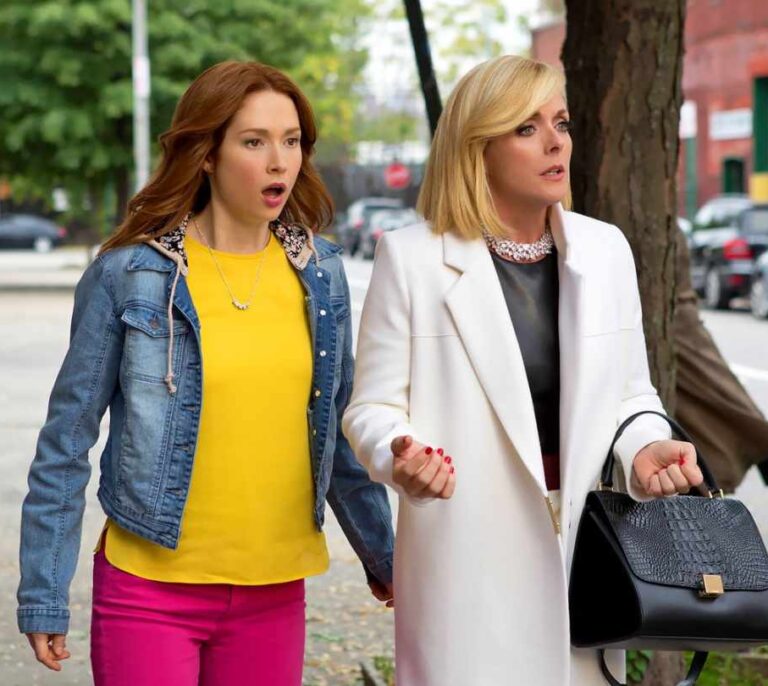 Kimmy Schmidt, Sherlock Holmes y las series que no te puedes perder en mayo