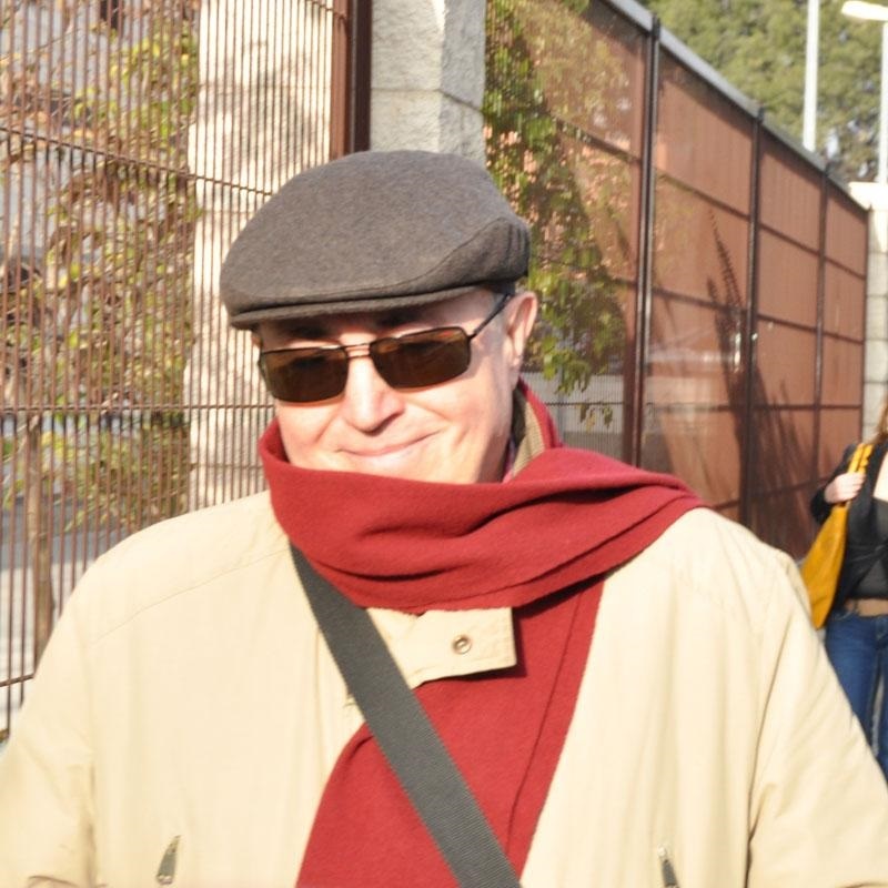 El ex director de la Guardia Civil, Luis Roldán, tras abandonar la prisión en el año 2010.