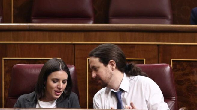 Irene Montero y Pablo Iglesias, en el Congreso.