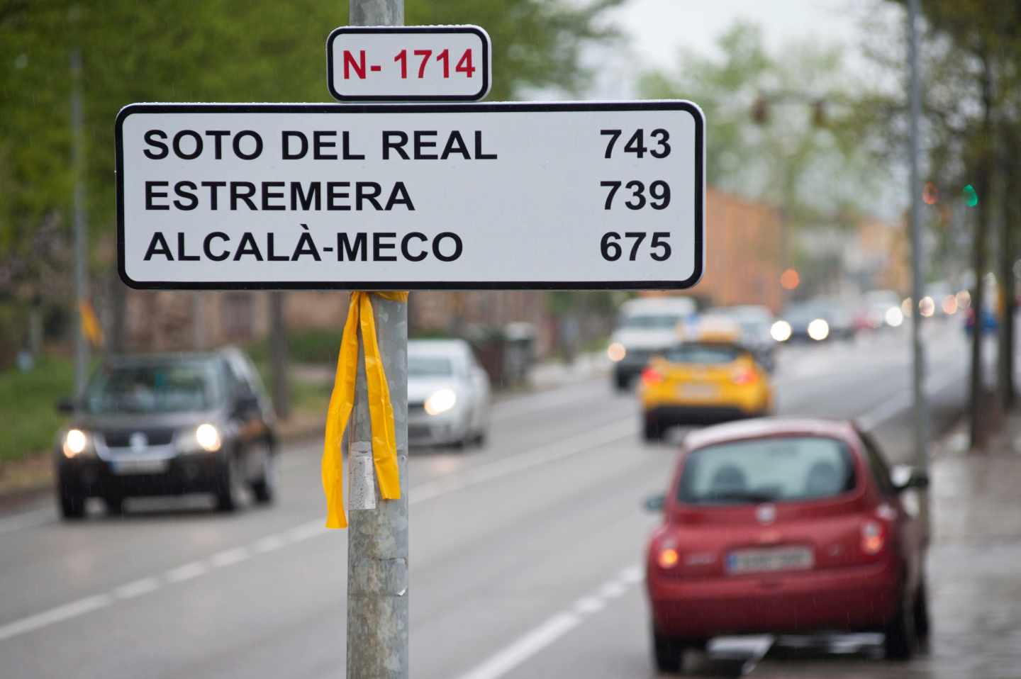 Las señales kilométricas de las cárceles en carreteras de Cataluña.