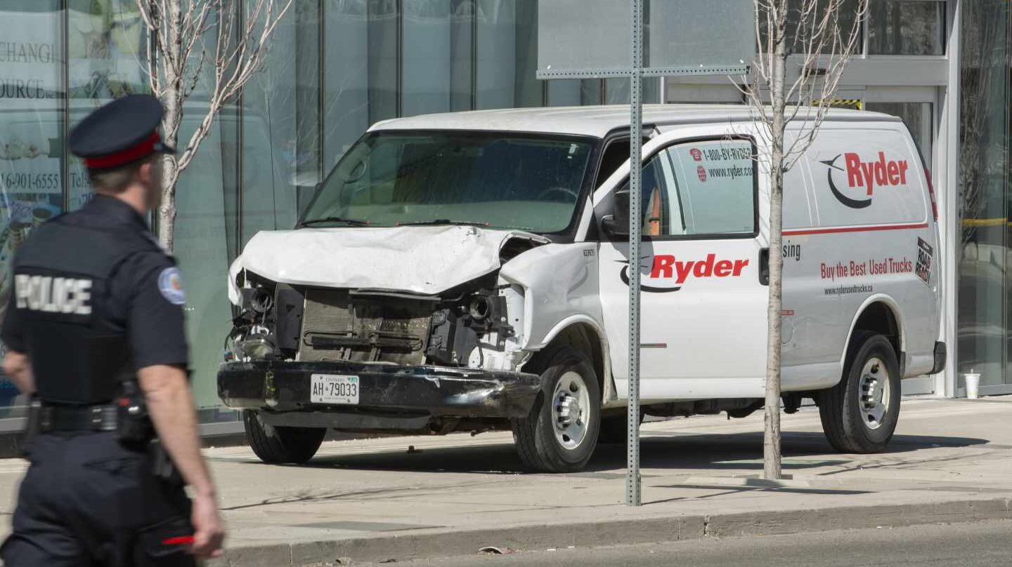 La furgoneta que ha provocado el atropello mortal en Toronto.