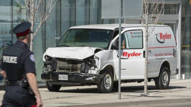 La furgoneta que ha provocado el atropello mortal en Toronto. La furgoneta que ha provocado el atropello mortal en Toronto.