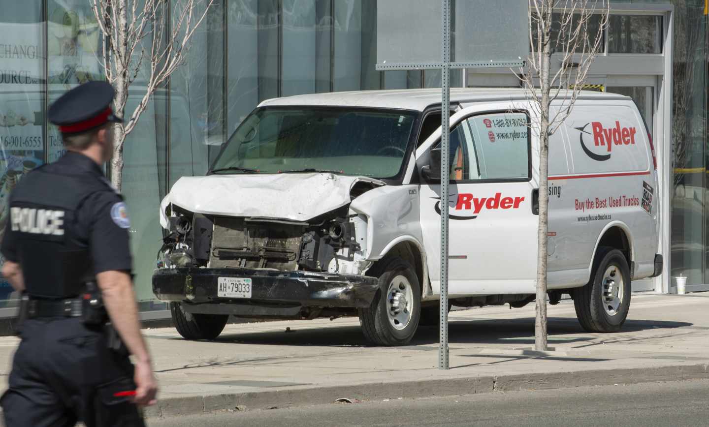 La furgoneta que ha provocado el atropello mortal en Toronto.