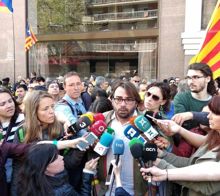 CCOO y UGT del brazo de los independentistas