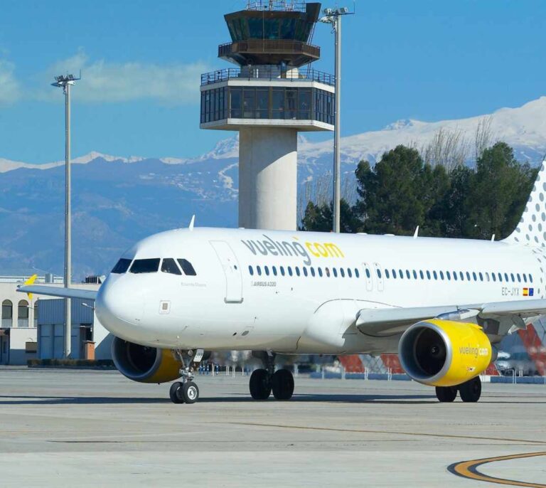 Vueling estrecha el cerco sobre Ryanair con un 70% más de pasajeros que hace un año