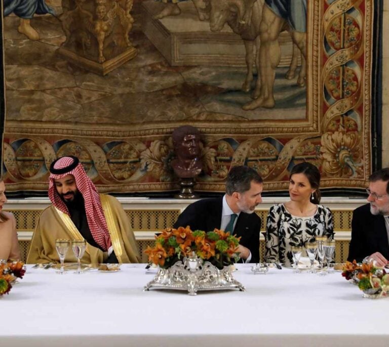 200 invitados para el príncipe saudí: del guitarrista Paco Peña al director del CNI, y sin Cifuentes