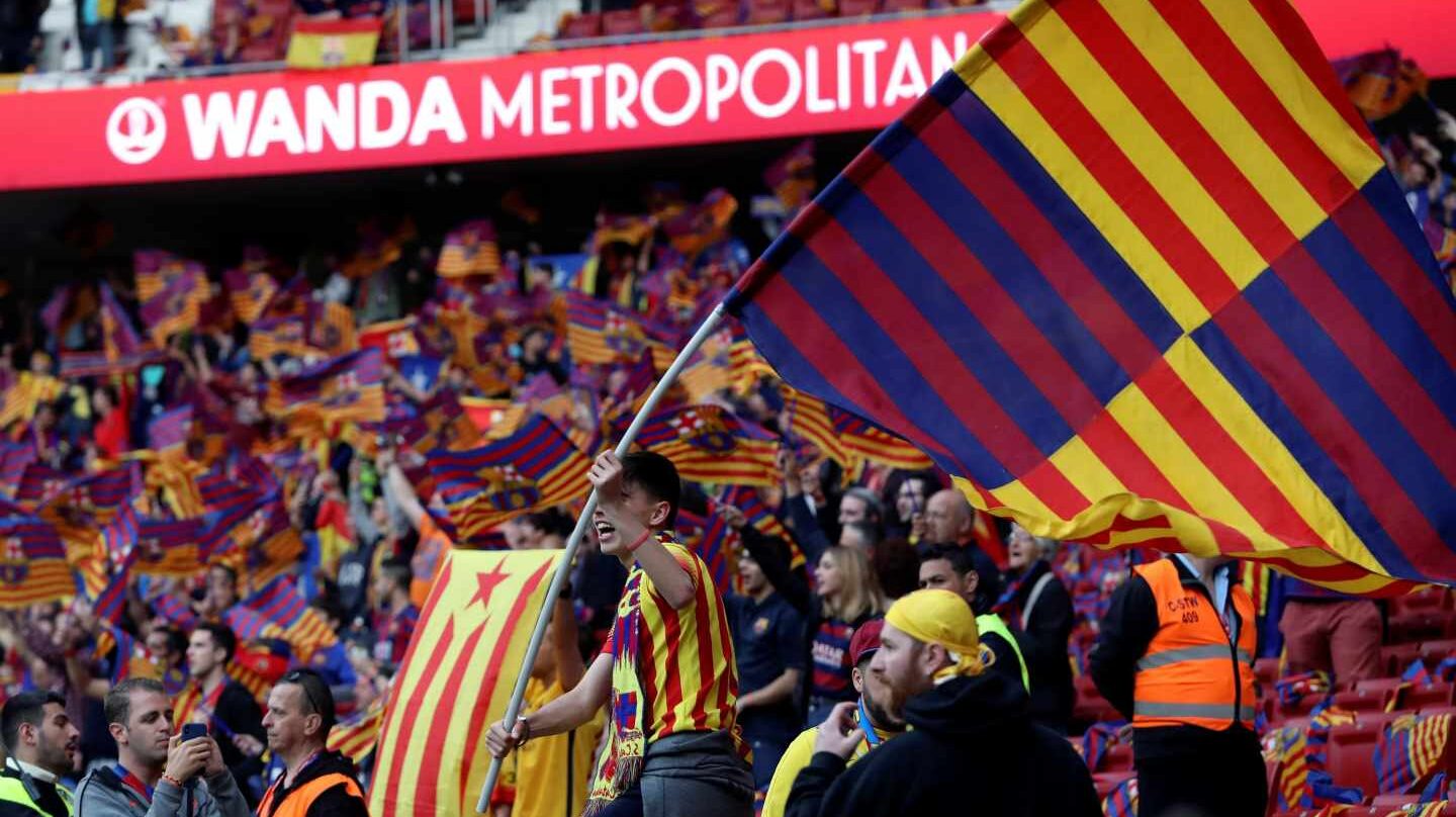 La afición del FC Barcelona en el estadio Wanda Metropolitano, en la Final de la Copa del Rey.