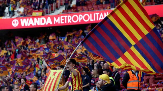 aficionados del barcelona en la final de la copa del rey La afición del FC Barcelona en el estadio Wanda Metropolitano, en la Final de la Copa del Rey.