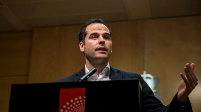 Ciudadanos urge al PP a buscar el relevo de Cifuentes "esta semana"